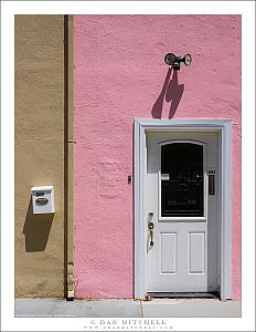 Pink Wall, Midday
