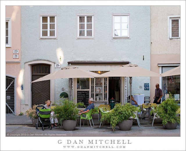 SidewalkCafePeopleSalzburg20130717