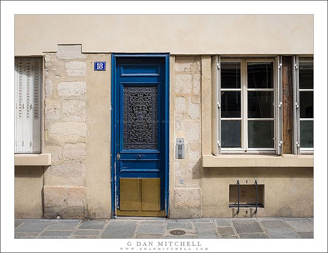 Blue Door, Le Marais