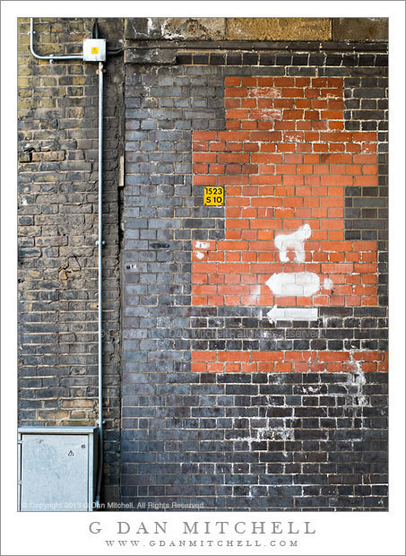 BrickWallLondon20130706