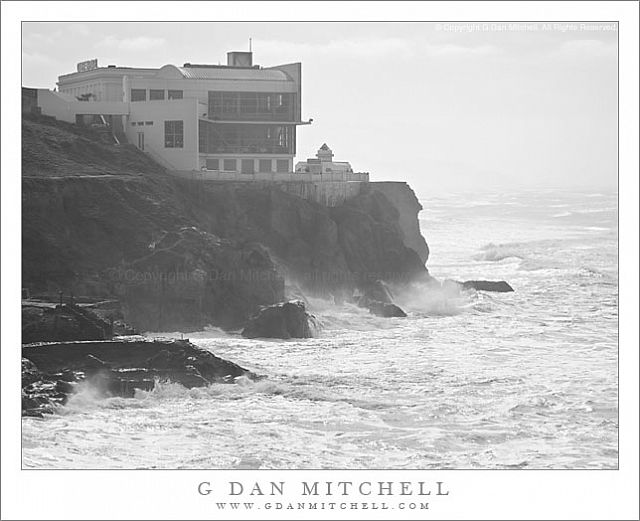 CliffHouseSurfBW20100131