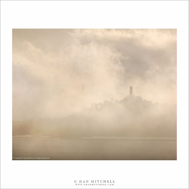 Coit Tower, Fog
