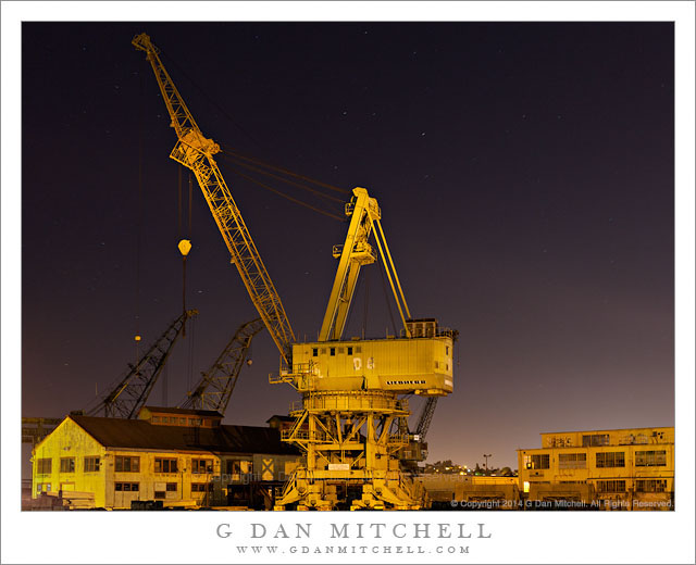 MINSYCraneShipyardNight20140405