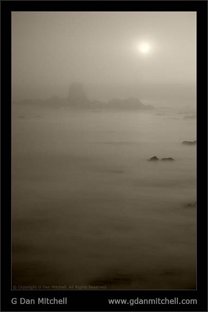 PigeonPointLighthouseFog2007 11 17