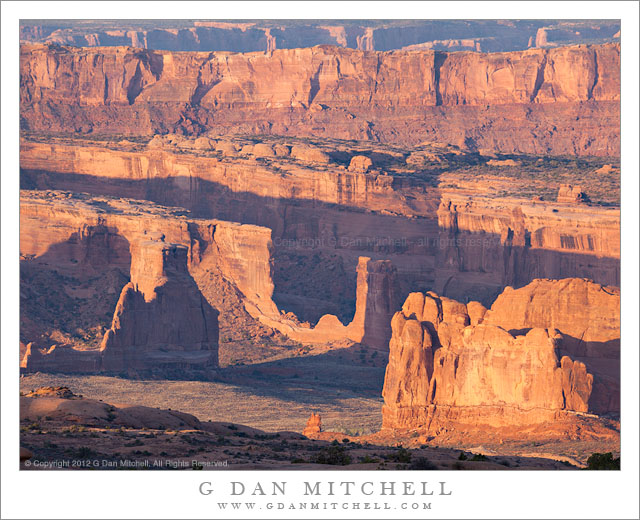 SandstoneFormationsMornWallStreet20120407