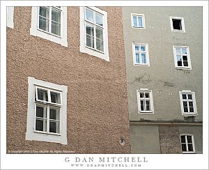 SalzburgAlleyWallsWindows20130715