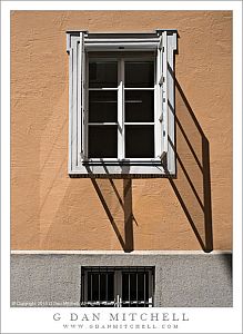 SalzburgWindowShadowReflectionWall20130717