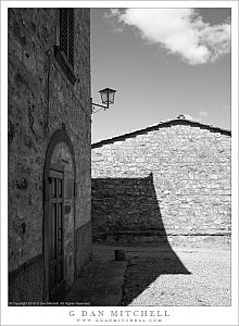 Building And Shadow, Tuscany