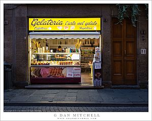 Gelateria, Night