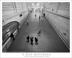 PeopleHurryGrandCentralStationBW20110819