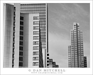 BuildingsFootOfMarketMorningSkyBW20090916