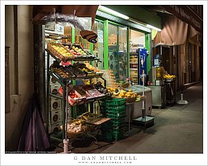 Superette des Abesses, Night