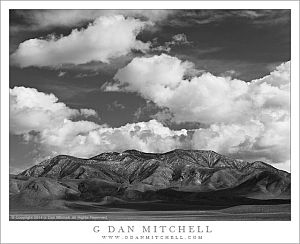 PanamintMtnsClearingStormSnowBW20140402