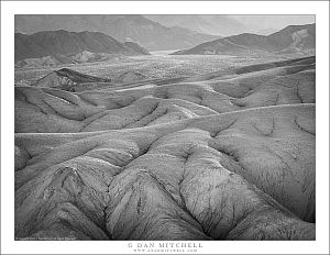 Badlands, Desert Valley